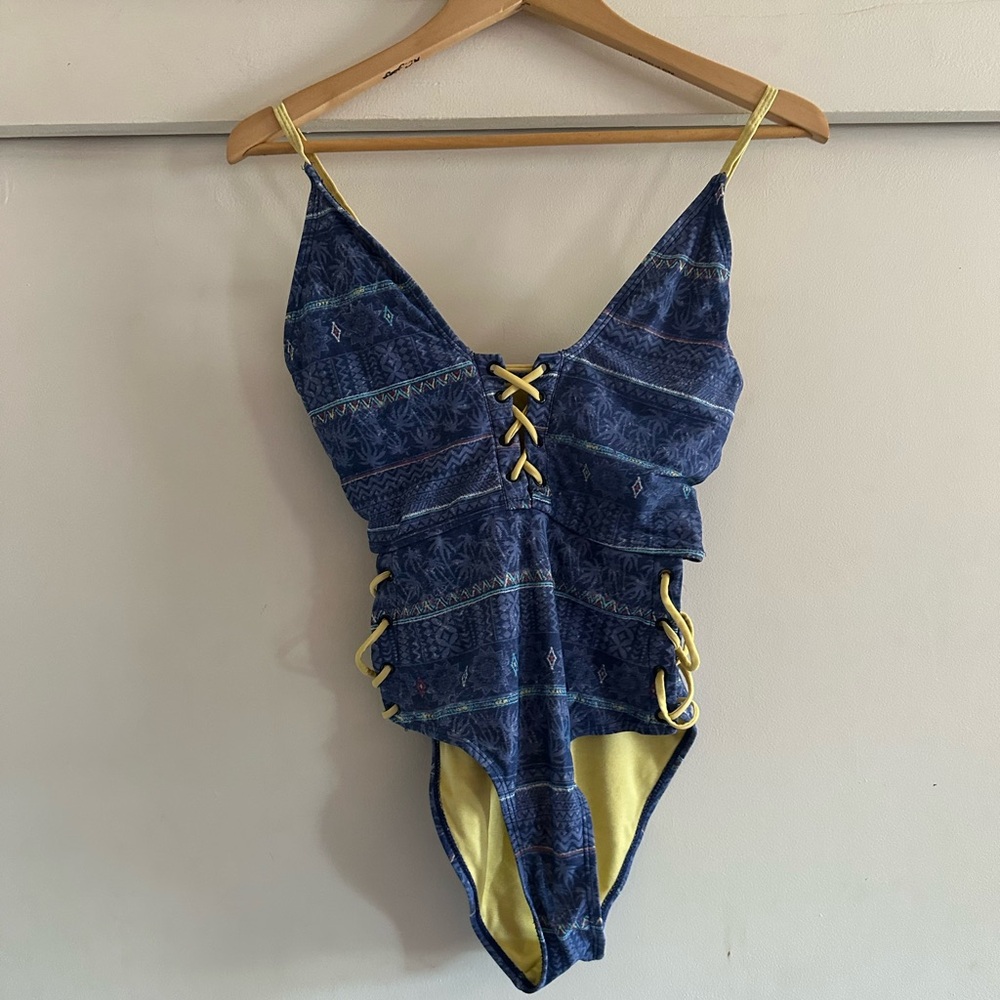 Y2K Cutout One Piece Bathing Suit Size M